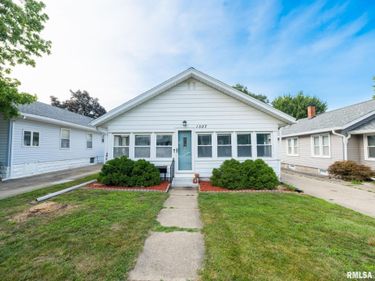 1307 STATE Street, Pekin, IL 61554