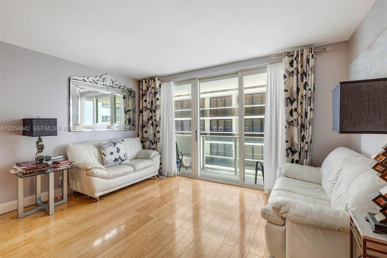9499 Collins Ave , Unit 607, Surfside, FL 33154 Photo
