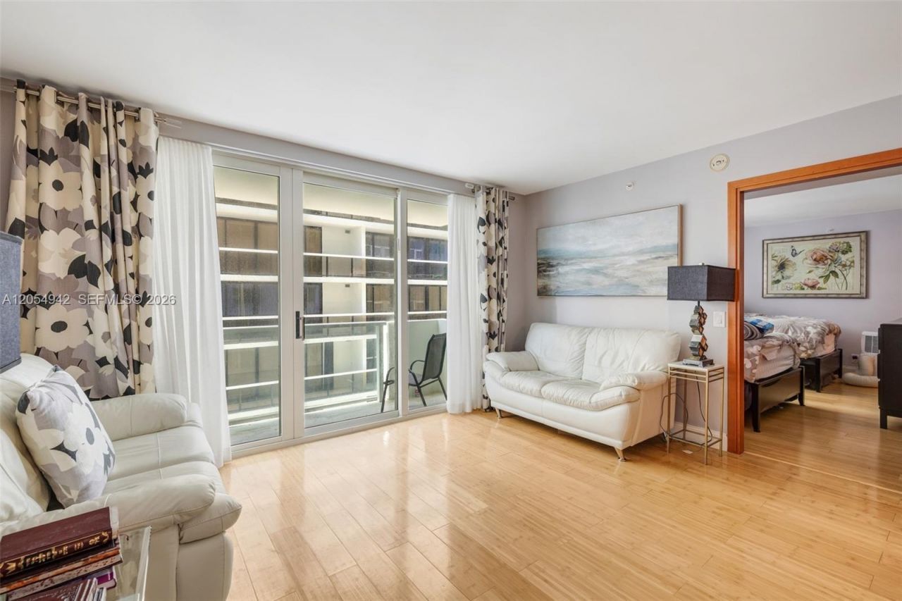 9499 Collins Ave , Unit 607, Surfside, FL 33154 Photo