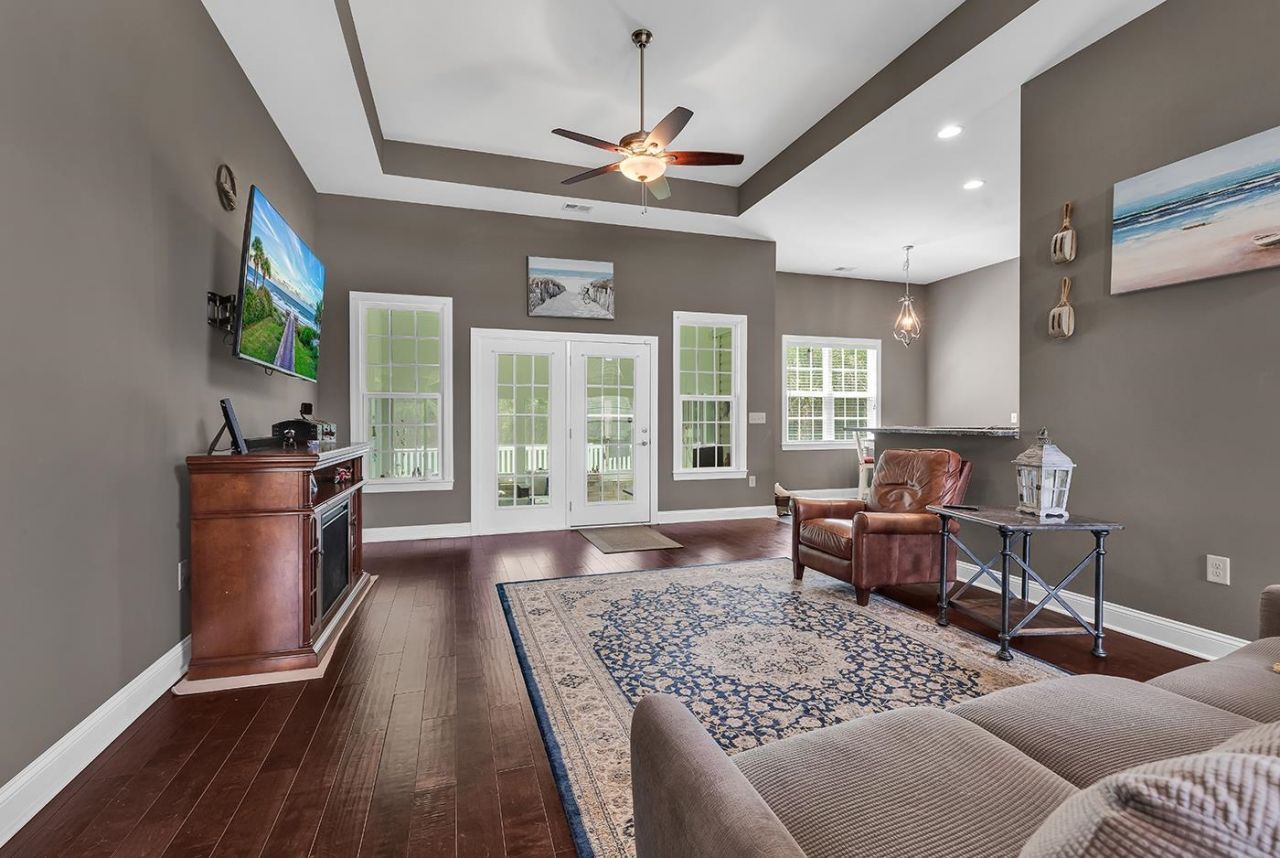 133 Dowenbury Dr.  Photo 4