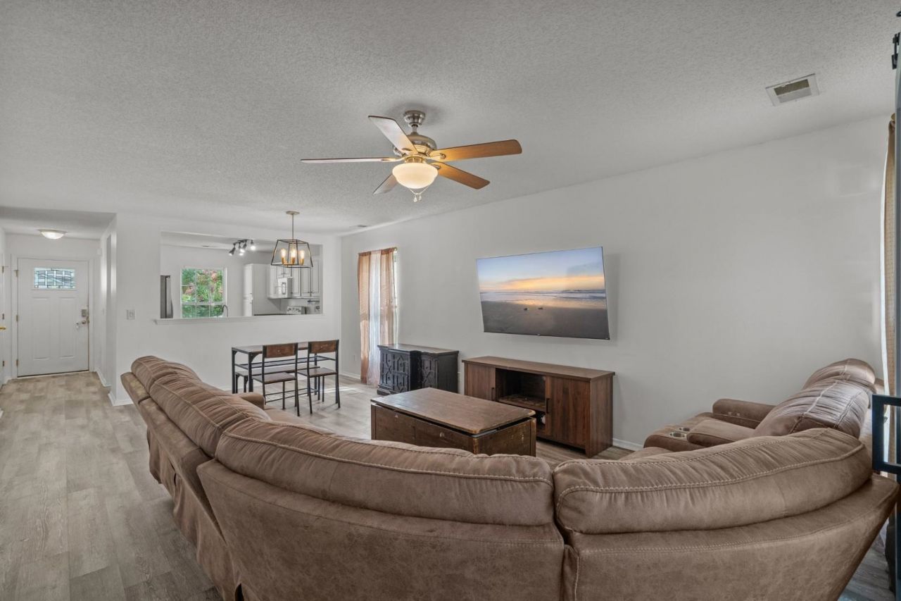 121 Bellegrove Dr.  Photo 10