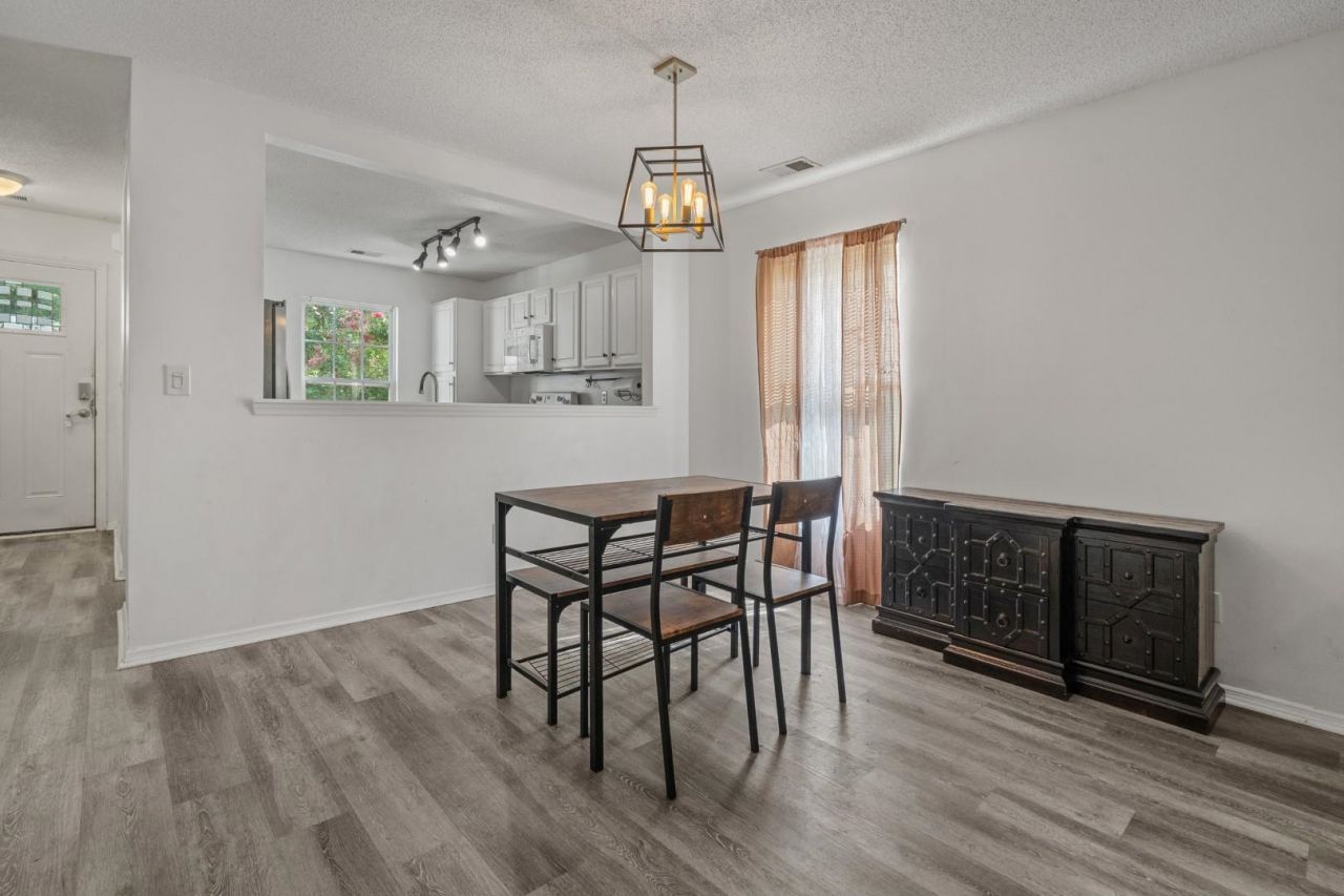 121 Bellegrove Dr.  Photo 14