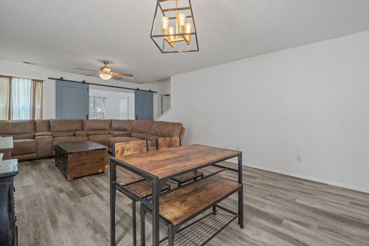 121 Bellegrove Dr.  Photo 15