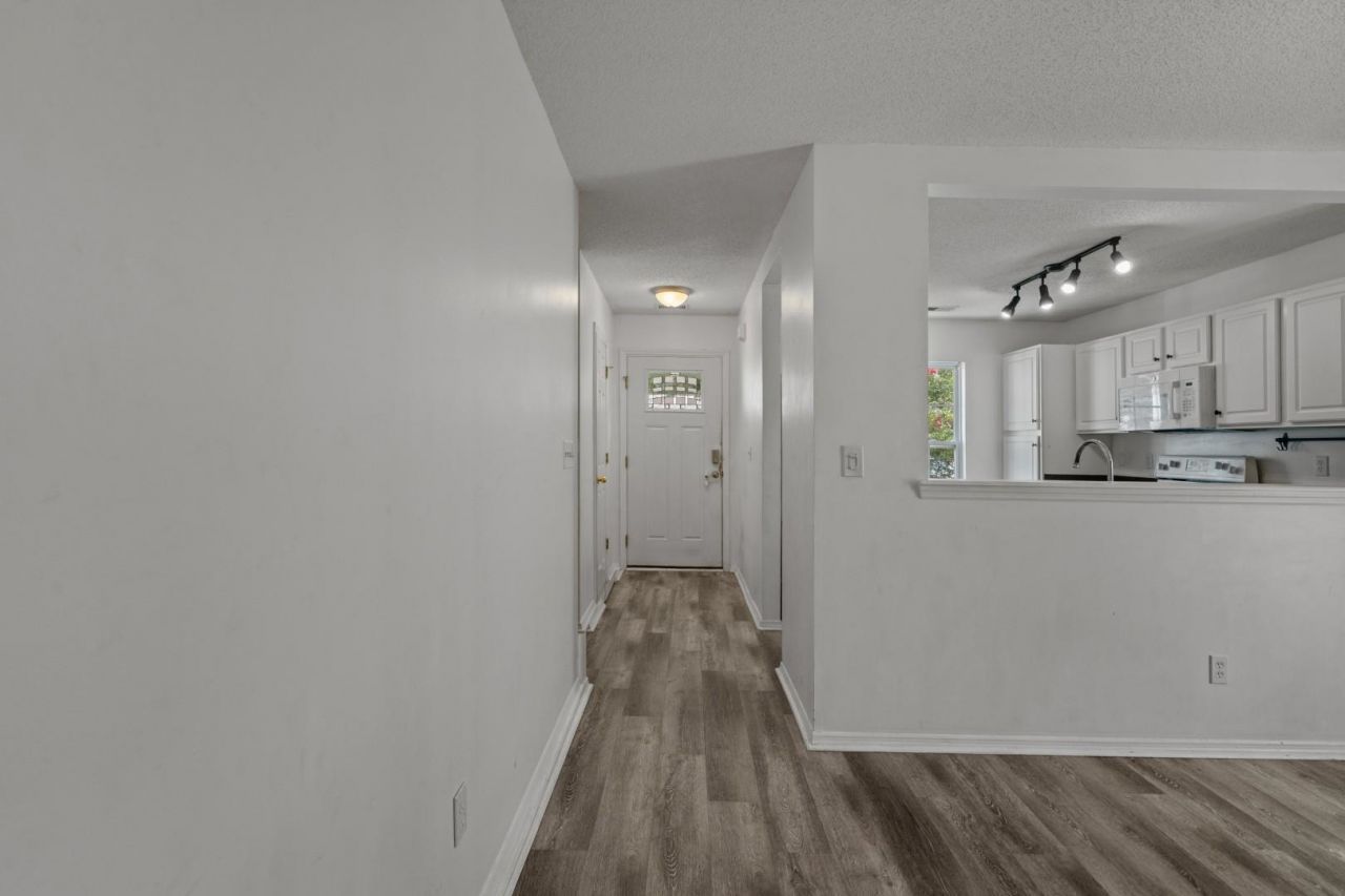 121 Bellegrove Dr.  Photo 6