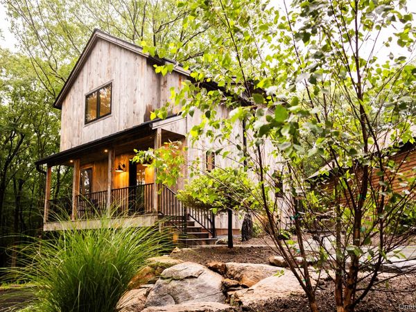 51 Doe View Lane, Unit 2, Pound Ridge, NY 10576
