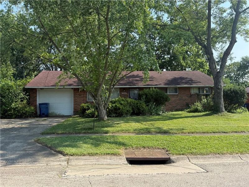 5524 Shady Oak Street, Huber Heights, OH 45424 Photo 1