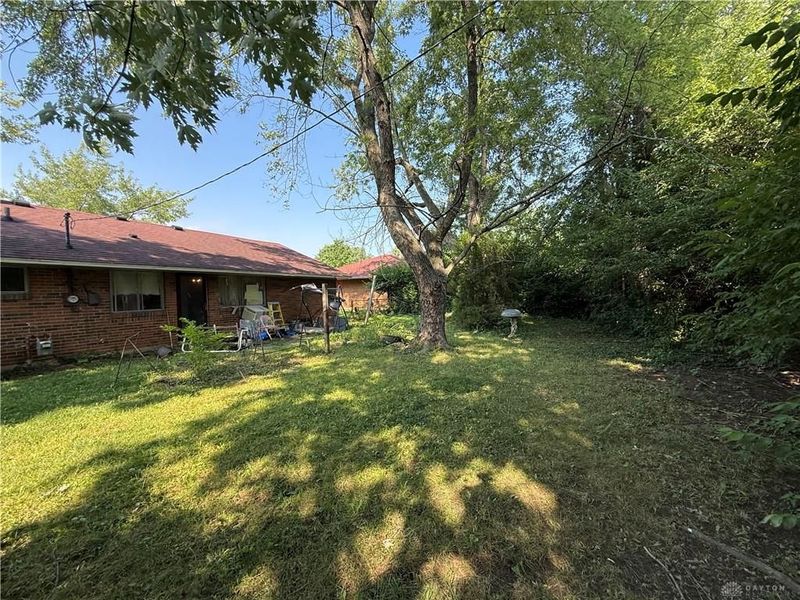 5524 Shady Oak Street, Huber Heights, OH 45424 Photo 3