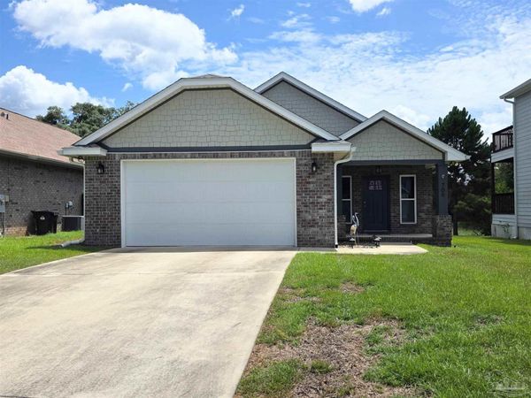 706 Upper Heron Way, Pensacola, FL 32506