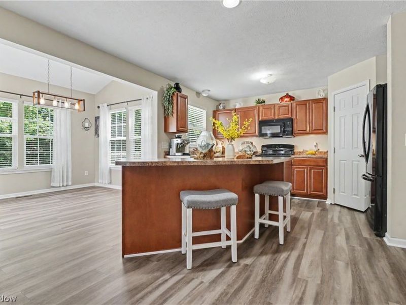 8794 Kelly Lane , Streetsboro, OH 44241 Photo 4