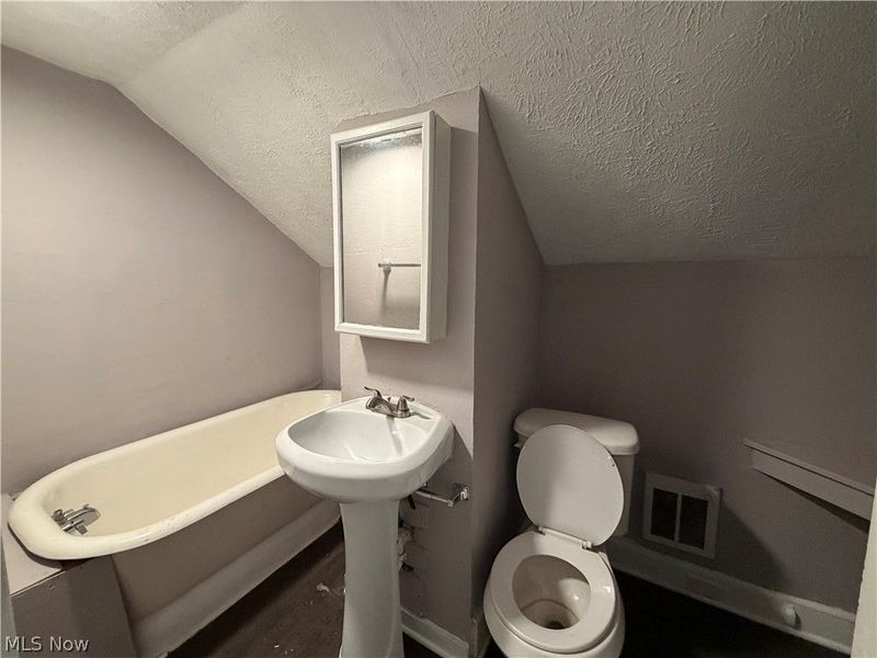 3500 Independence Road , Cleveland, OH 44105 Photo 9