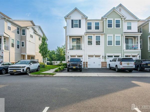 30 Depot Way, Dunellen, NJ 08812