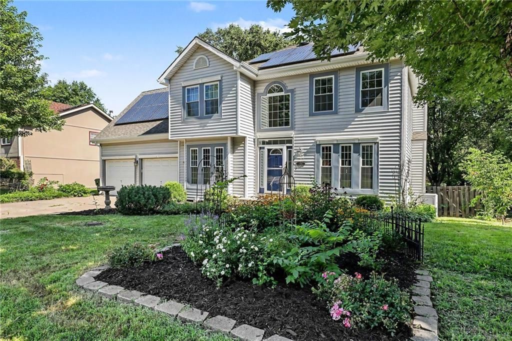 722 Deerfield Street, Leavenworth, KS 66048 Main Photo