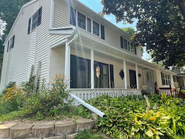 1010 Foothills Circle, Albert Lea, MN 56007