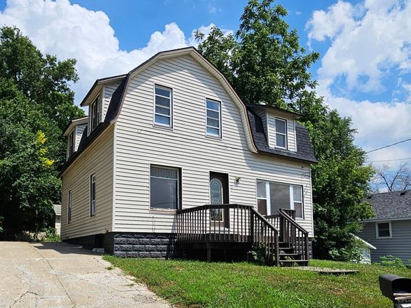 22 2nd Street SE, Faribault, MN 55021