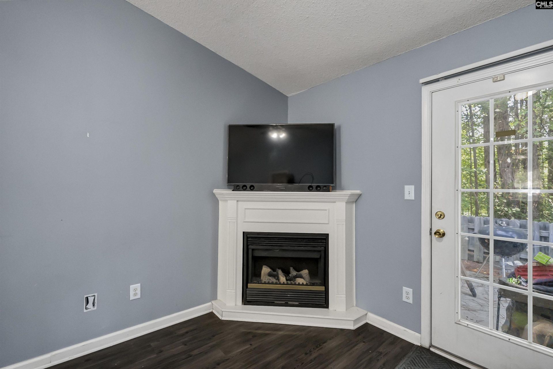 421 Twin Eagles Drive  Photo 5