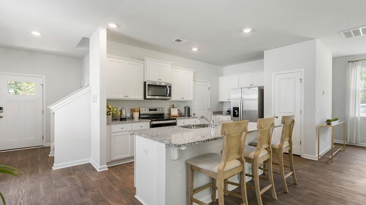 132 Serrano Street Photo 7