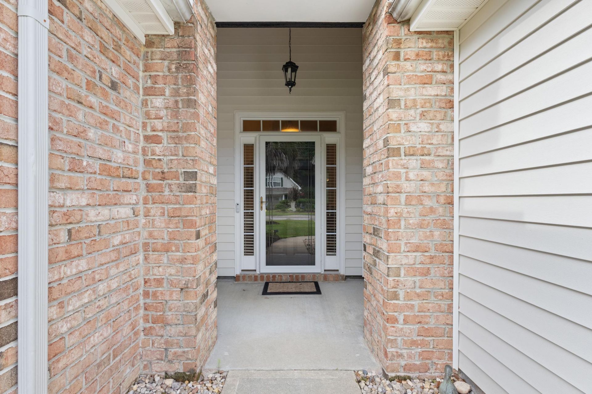 125 Seville Dr.  Photo 10