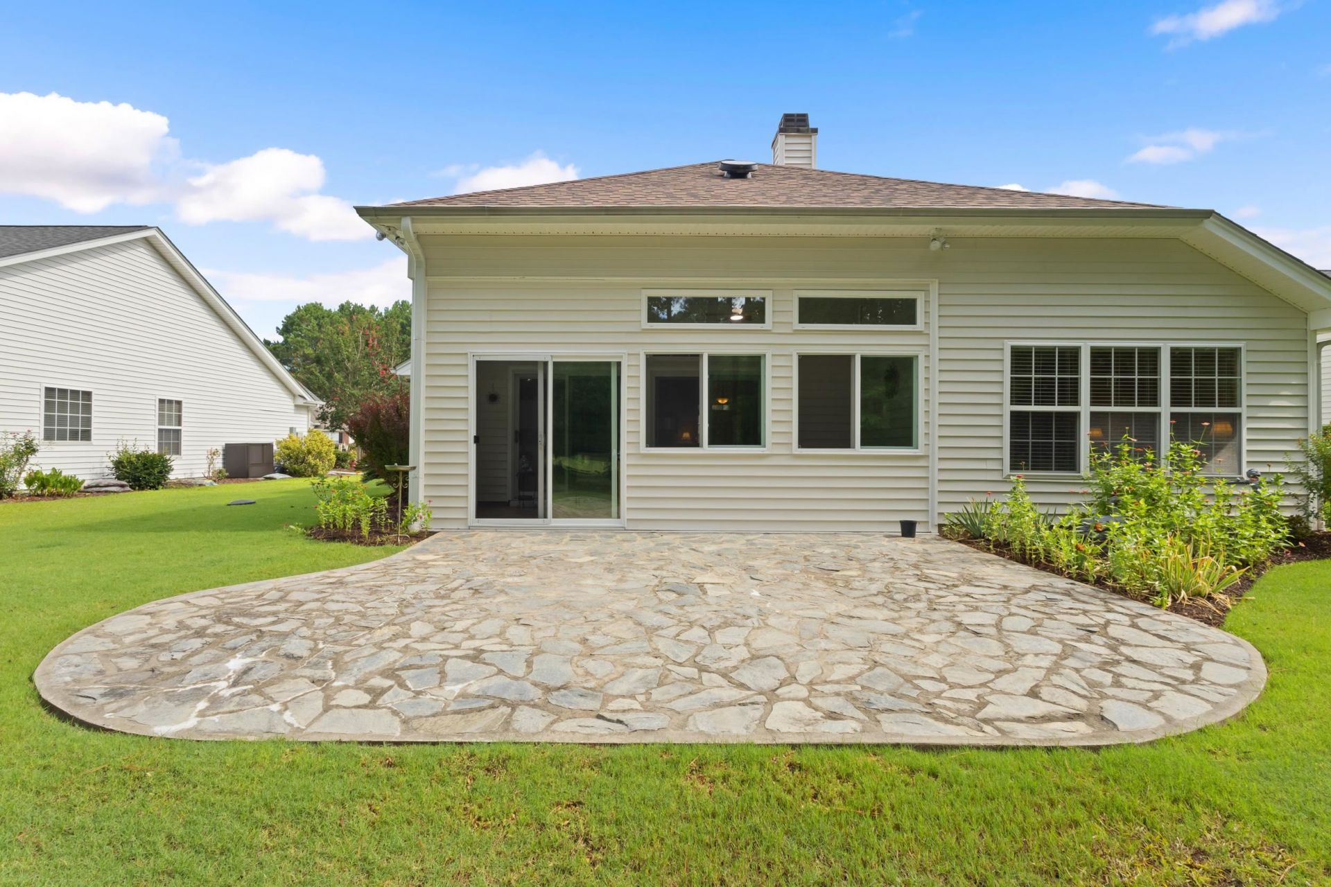 125 Seville Dr.  Photo 36