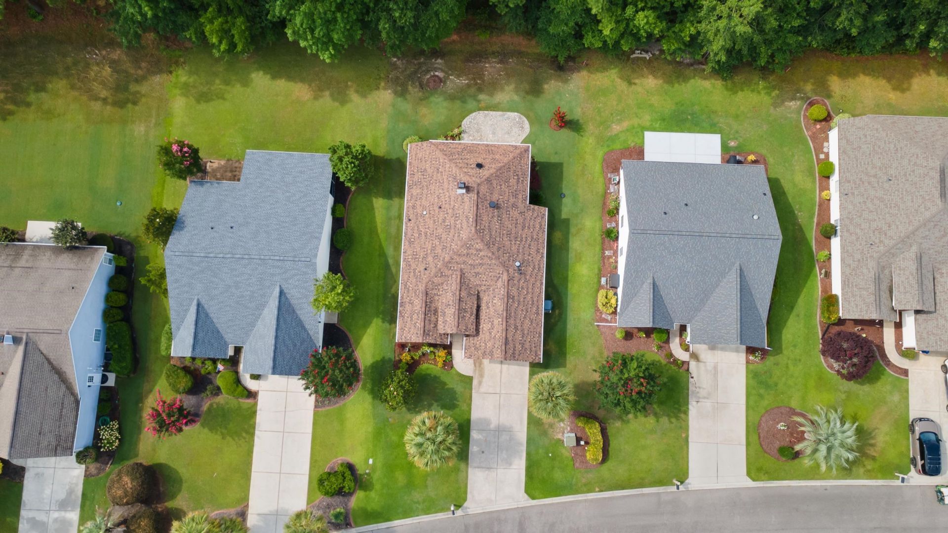 125 Seville Dr.  Photo 8
