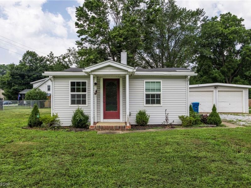2284 Markey Street, Akron, OH 44319 Photo 1