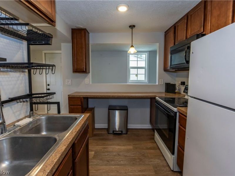 2284 Markey Street, Akron, OH 44319 Photo 9