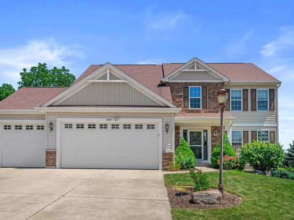 2305 Rustic Woods COURT, Waukesha, WI 53188