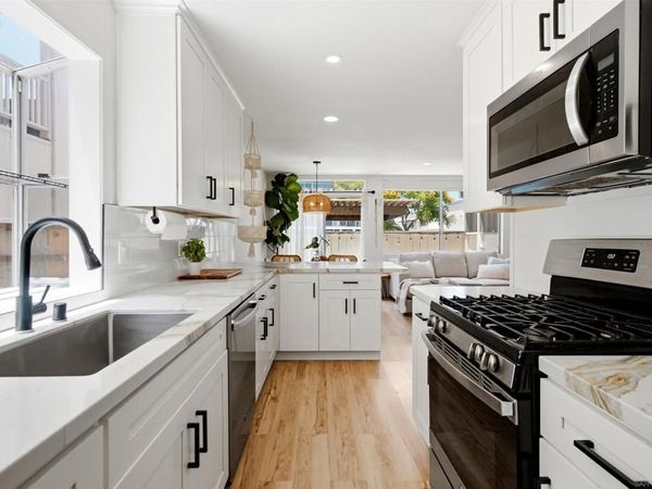 3063 Barnard St, Unit 1, San Diego, CA 92110