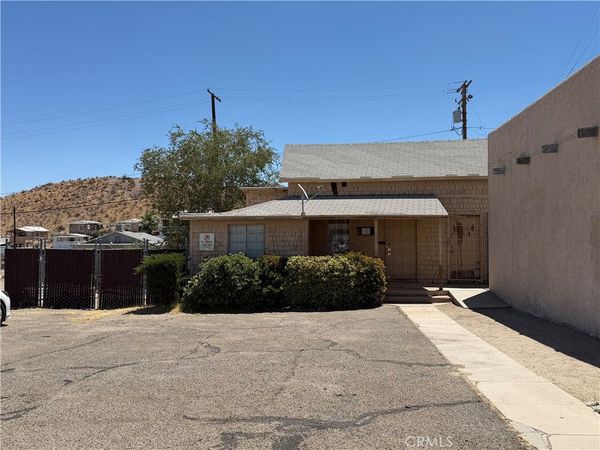 219 N 1st Avenue, Barstow, CA 92311