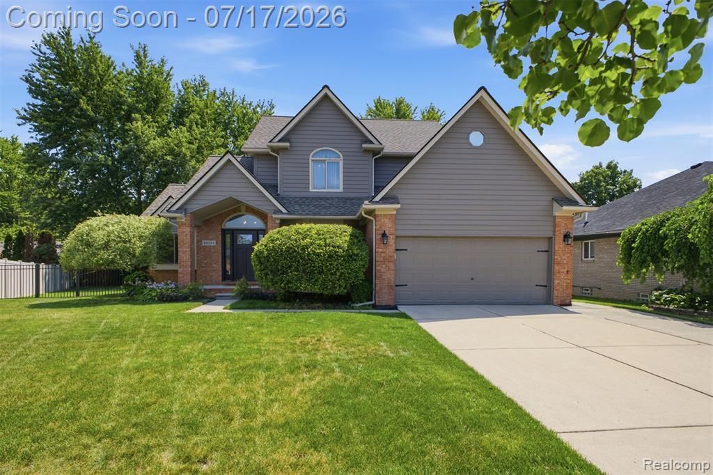 49324 Stratford Drive, Chesterfield Township, MI 48047 Main Photo
