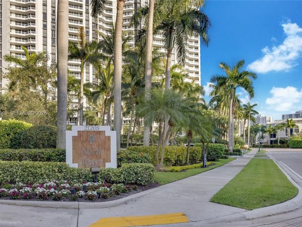 21205 Yacht Club Dr , Unit 701, Aventura, FL 33180