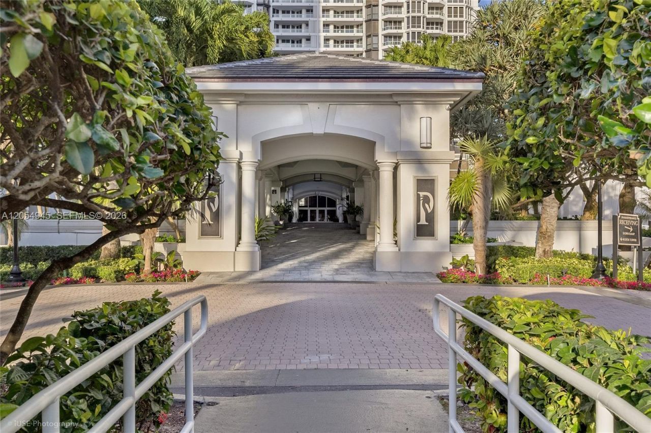 21205 Yacht Club Dr , Unit 701, Aventura, FL 33180 Photo