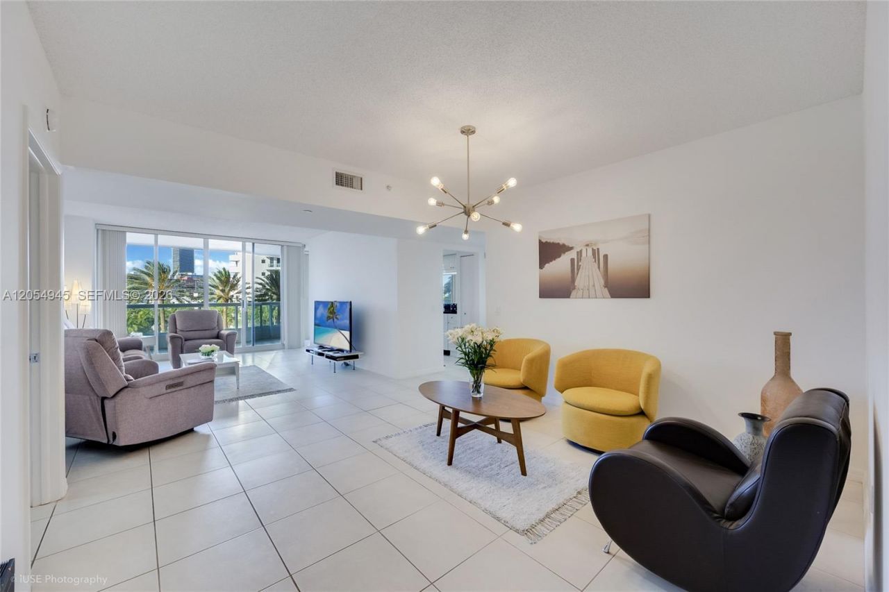 21205 Yacht Club Dr , Unit 701, Aventura, FL 33180 Photo