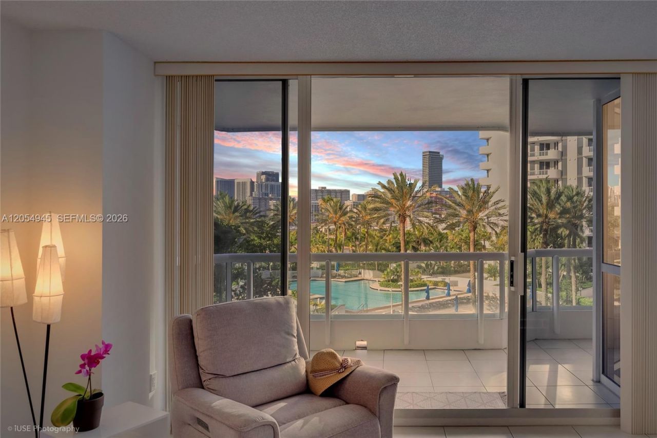 21205 Yacht Club Dr , Unit 701, Aventura, FL 33180 Photo