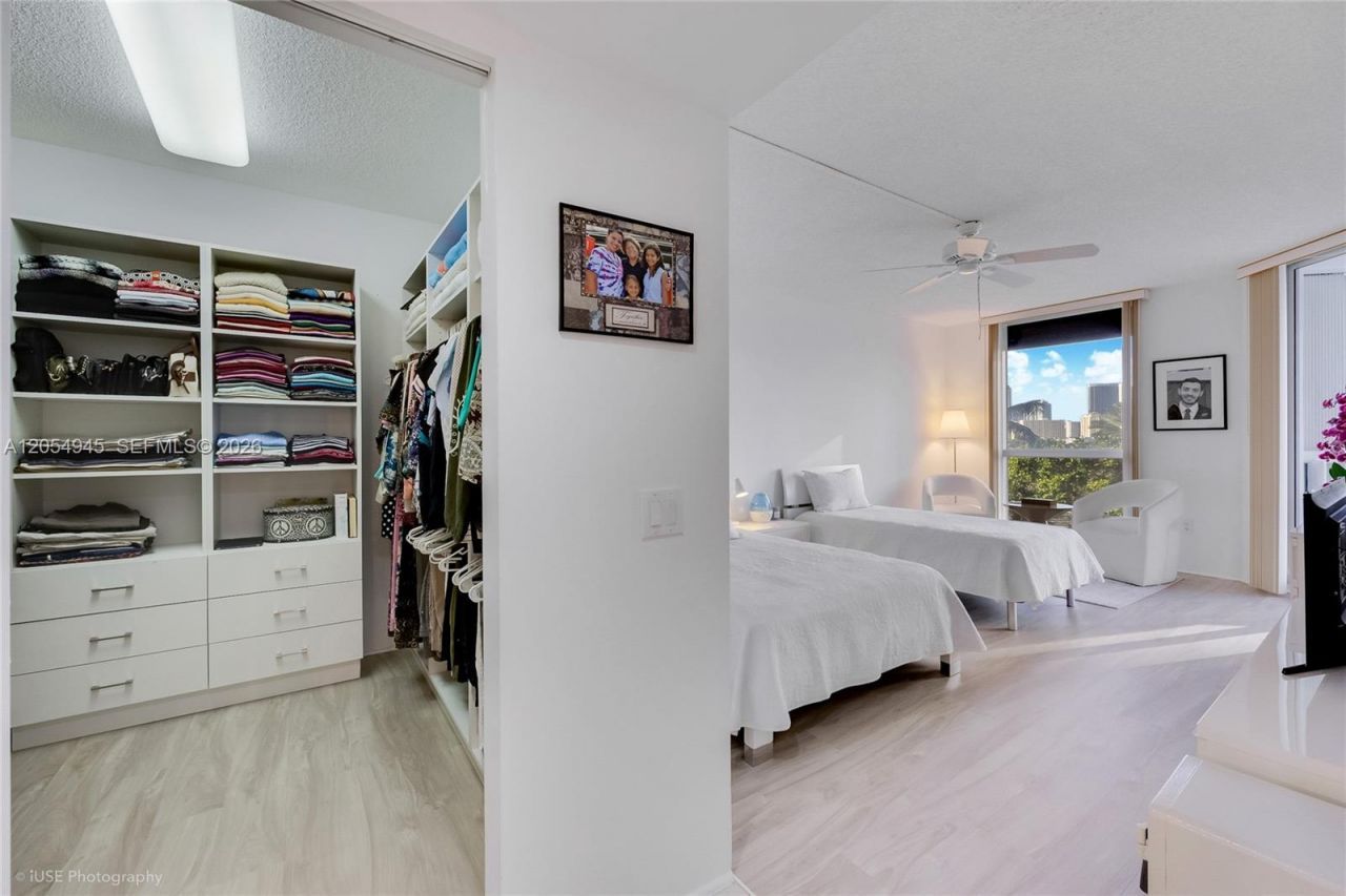 21205 Yacht Club Dr , Unit 701, Aventura, FL 33180 Photo