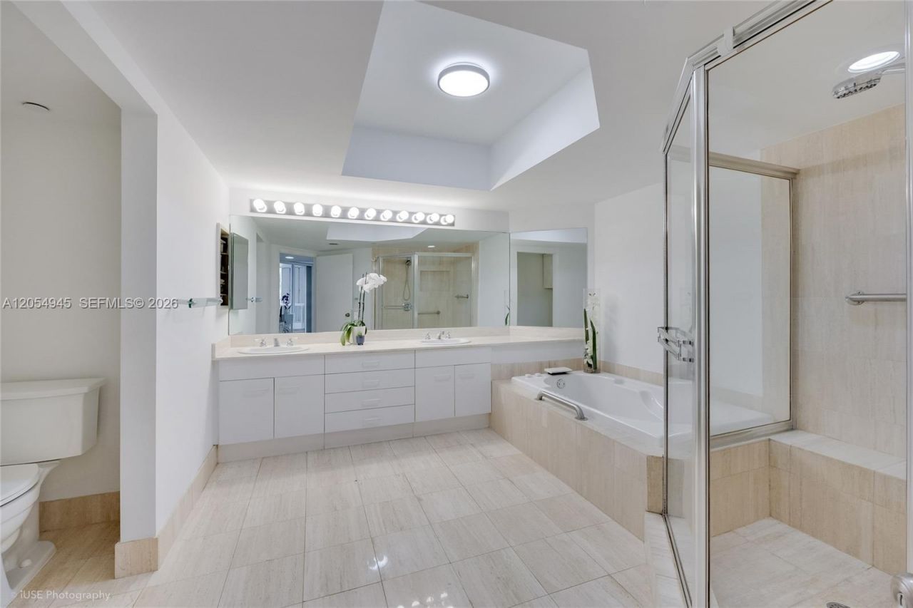21205 Yacht Club Dr , Unit 701, Aventura, FL 33180 Photo
