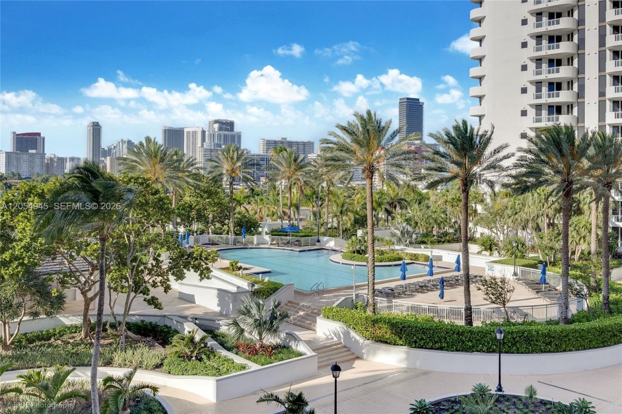 21205 Yacht Club Dr , Unit 701, Aventura, FL 33180 Photo