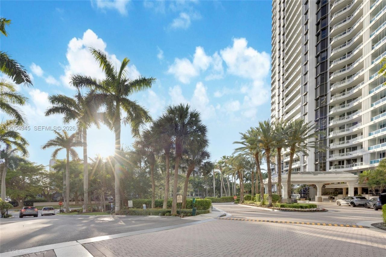 21205 Yacht Club Dr , Unit 701, Aventura, FL 33180 Photo