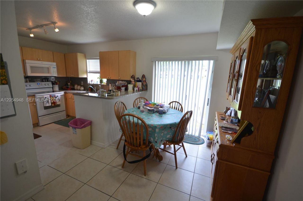 1270 SE 27th St , Unit 101, Homestead, FL 33035 Photo