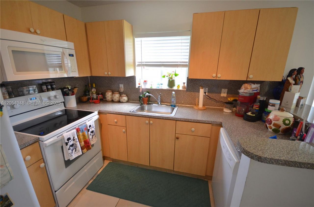 1270 SE 27th St , Unit 101, Homestead, FL 33035 Photo