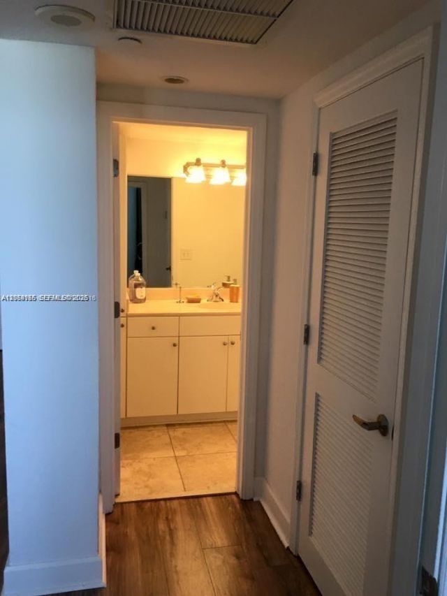 401 69th St , Unit 905, Miami Beach, FL 33141 Photo