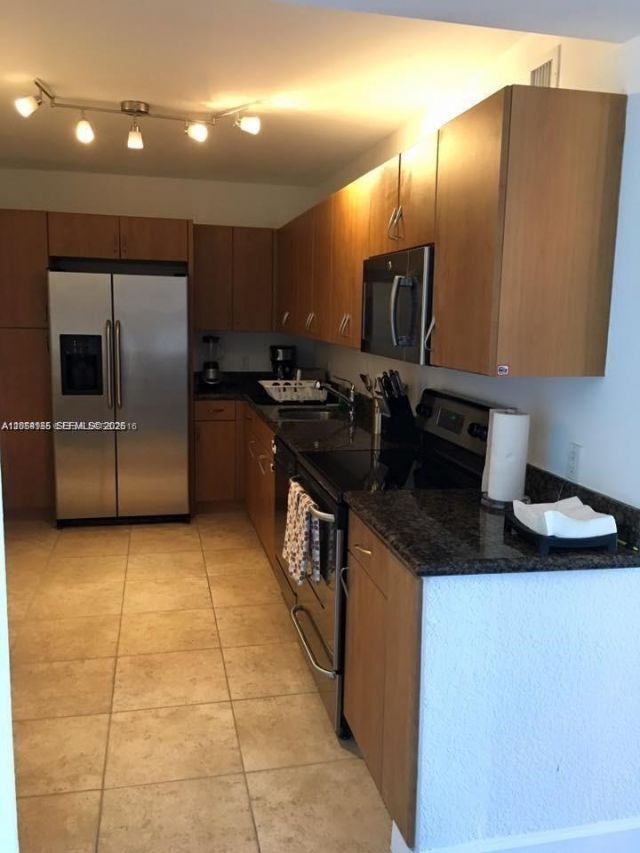 401 69th St , Unit 905, Miami Beach, FL 33141 Photo