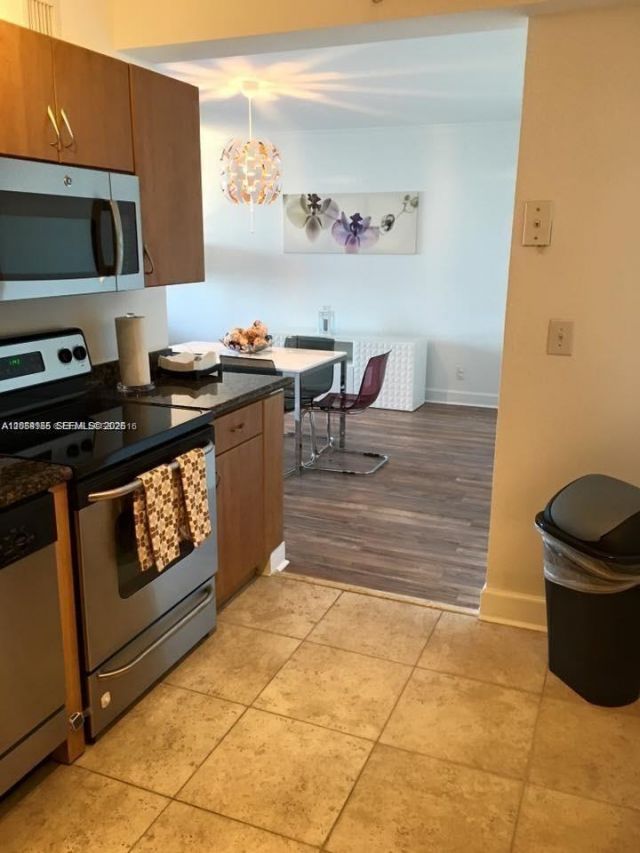 401 69th St , Unit 905, Miami Beach, FL 33141 Photo