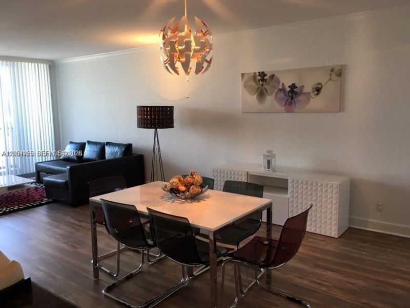 401 69th St , Unit 905, Miami Beach, FL 33141 Photo