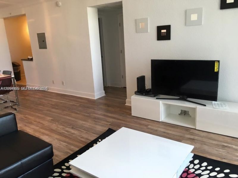 401 69th St , Unit 905, Miami Beach, FL 33141 Photo