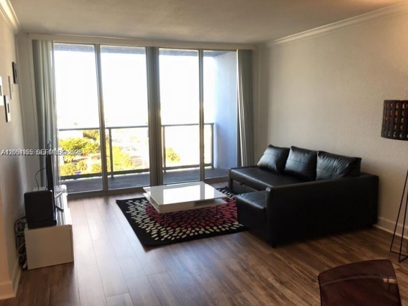 401 69th St , Unit 905, Miami Beach, FL 33141 Photo