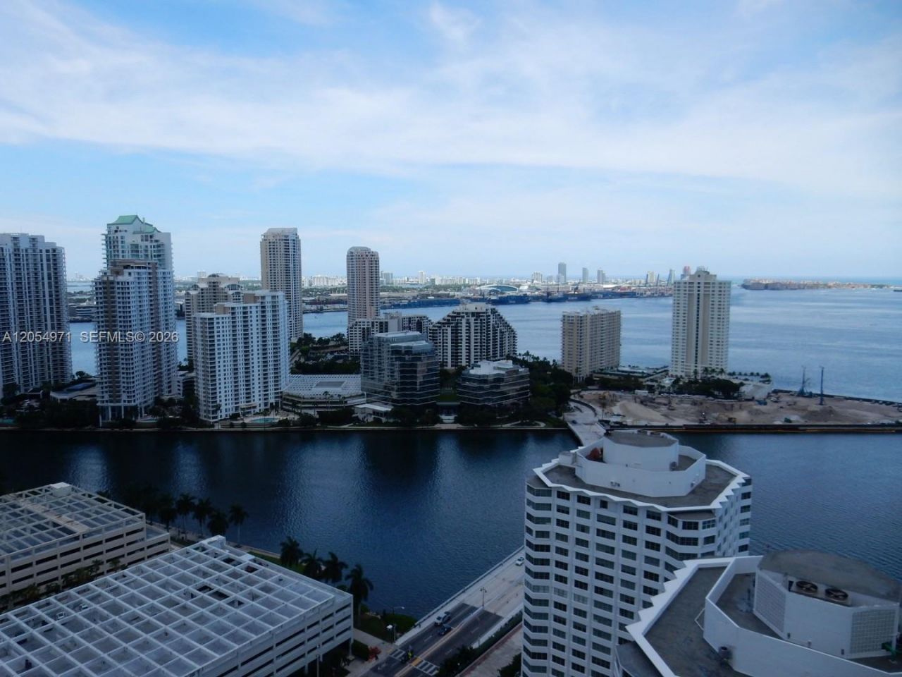950 Brickell Bay Dr, Unit 3208, Miami, FL 33131 Photo