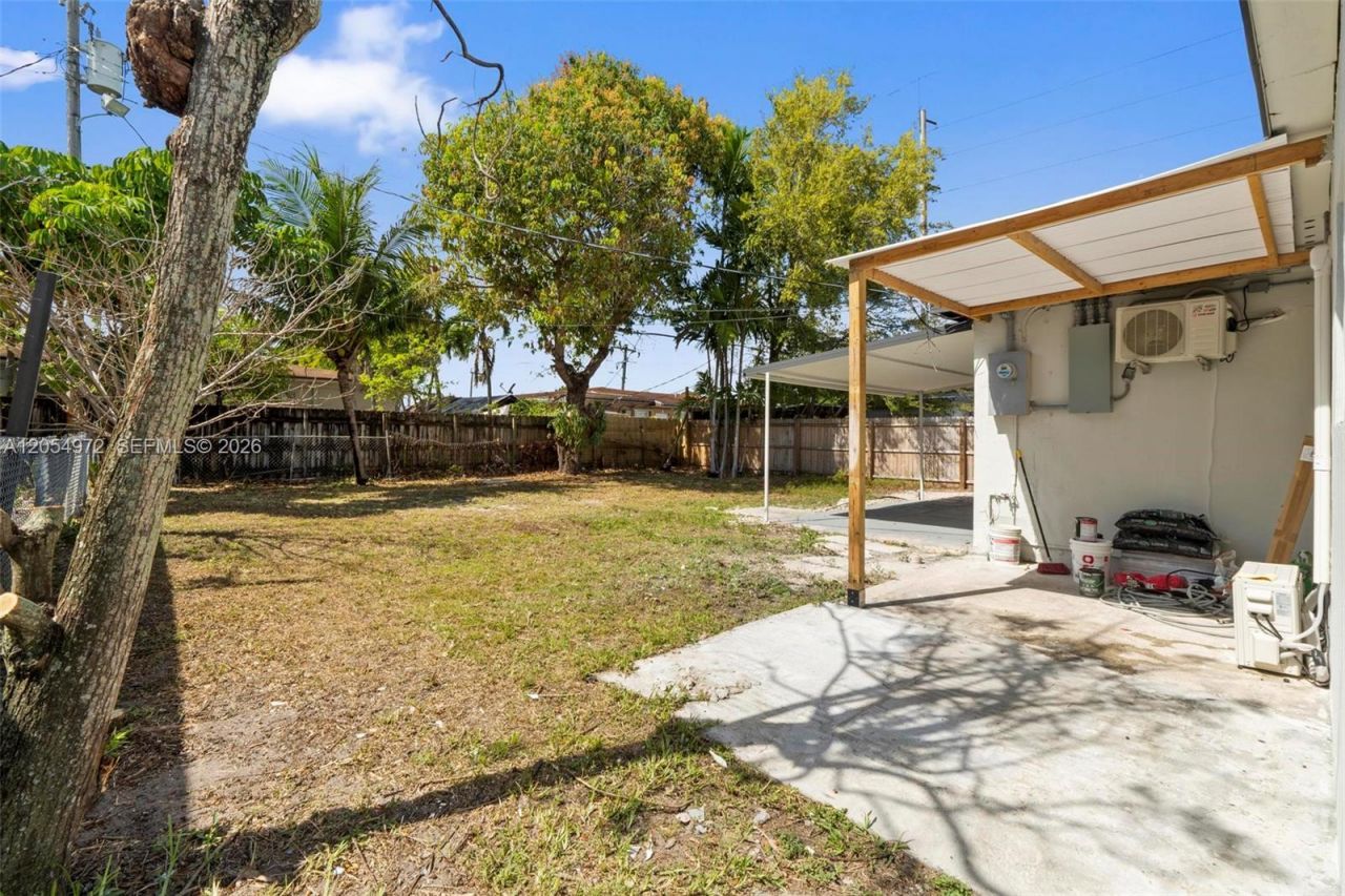 1060 NW 35th Ct , Unit 1060, Miami, FL 33125 Photo