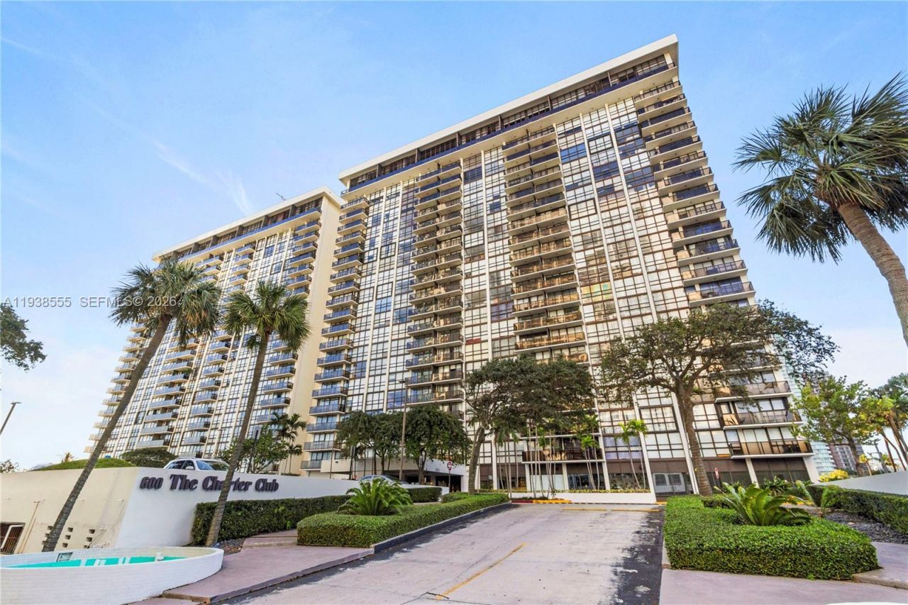600 NE 36th St , Unit 1520, Miami, FL 33137 Photo
