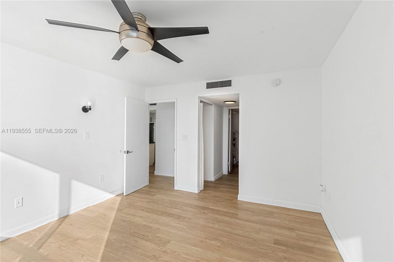 600 NE 36th St , Unit 1520, Miami, FL 33137 Photo
