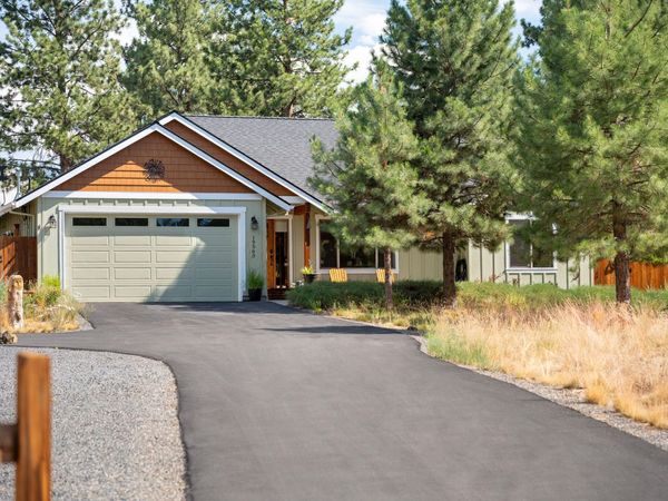 19563 Apache Road, Bend, OR 97702